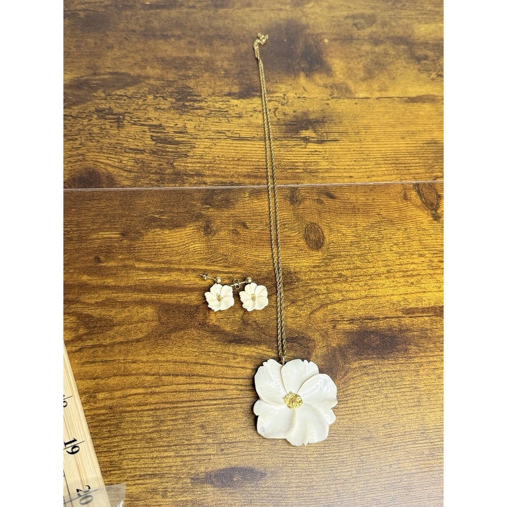 Vintage Carved Flower 12k Gold Filled Necklace And Earrings Set Rare
